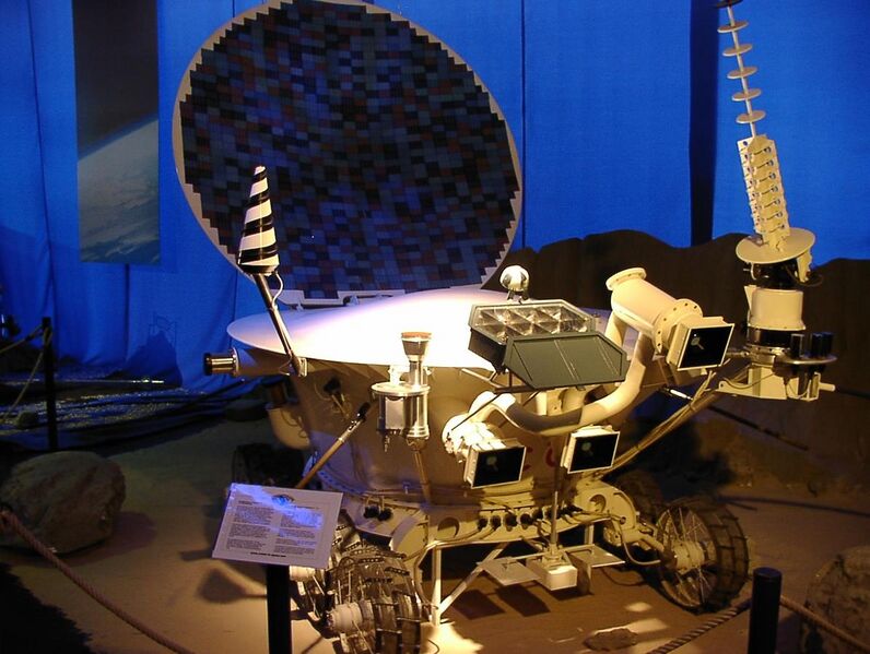 File:Lunokhod-2 model.jpg