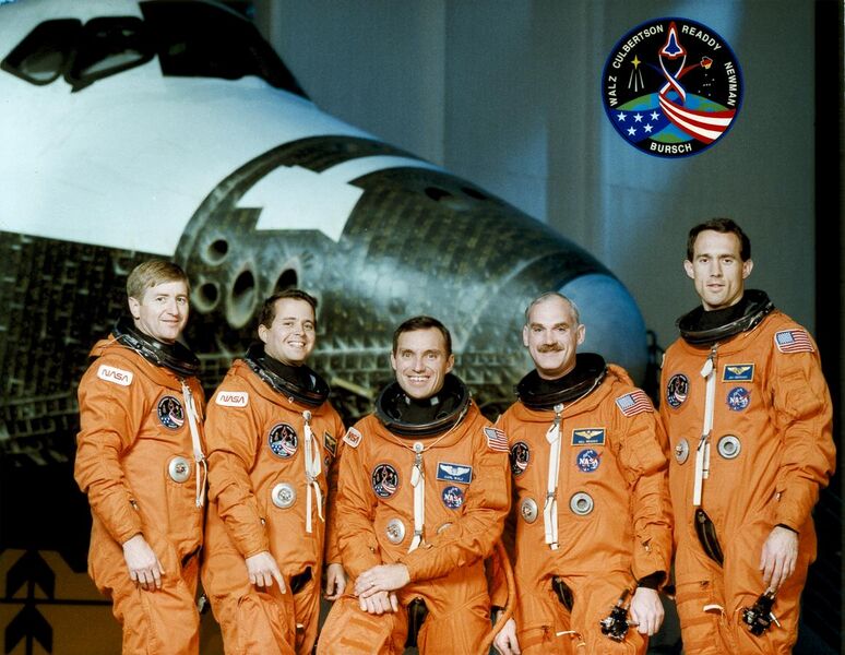 File:STS-51-crew.jpg