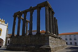 photo of what remains of Roman temple at Évora