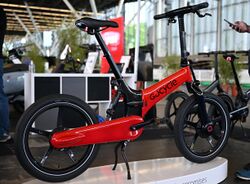 GoCycle-bike-red-right.jpg