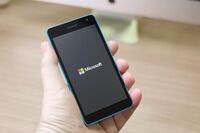 Microsoft Lumia 535 (15898895398).jpg