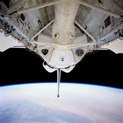 STS078-733-004 Columbia and Spacelab Module LM2.jpg