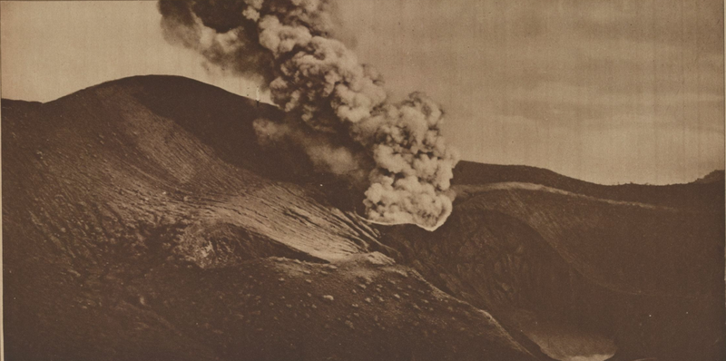File:The 1918 Irazú Volcano eruption in Costa Rica close to the city of Cartago.png