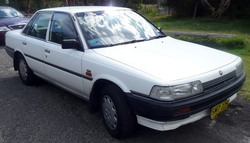 File:1991-1992 Holden Apollo (JL) SLX sedan (2008-12-28) 01.jpg