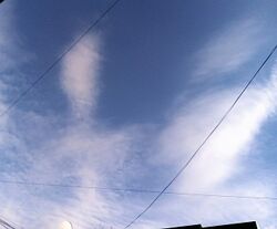 Cirrocumulus lenticularis clouds 1.jpg