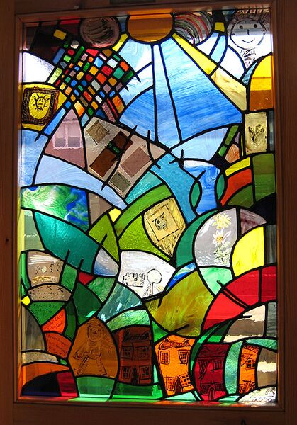 File:Modern stained glass - geograph.org.uk - 921350.jpg