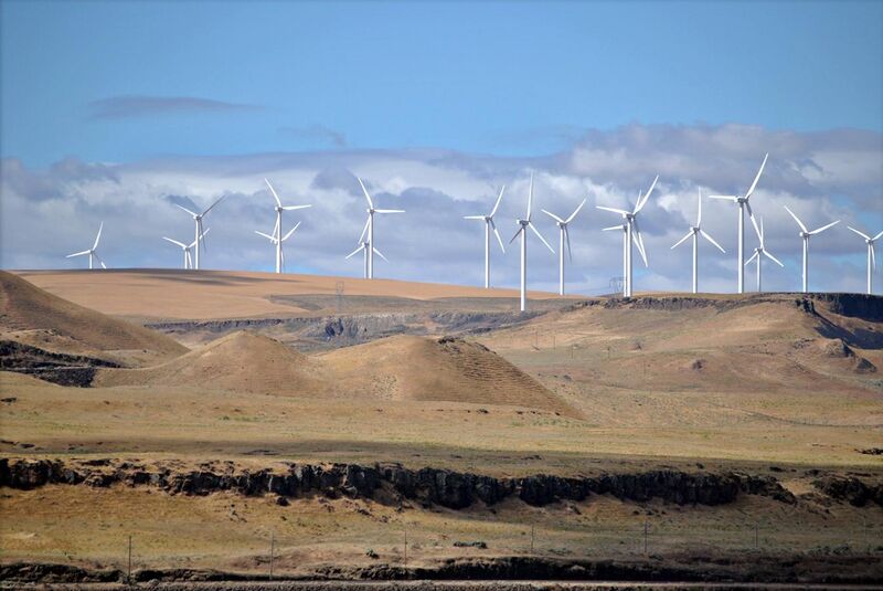 File:Shepherds Flat Wind Farm 2011.jpg
