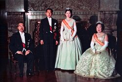 Crown Prince & Princess & Emperor Showa & Empress Kojun wedding 1959-4.jpg