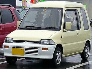 Mitsubishi Minica Toppo 1990.JPG