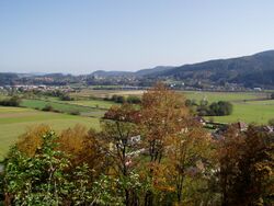 Zollfeld Blick von Karnburg nach Maria Saal.jpg