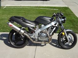 1988HondaHawkGT-02.jpg