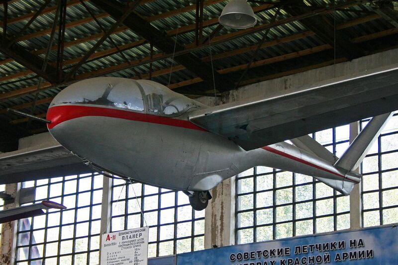 File:Antonov A-11 (unmarked) (9726670424).jpg