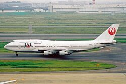 JA8170 B747-146SR SUD JAL Japan Airlines HND 23MAY03 (8473400794).jpg