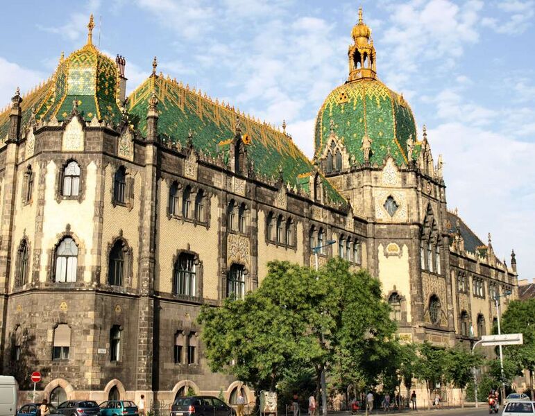 File:Museum of Applied Arts (Budapest).jpg
