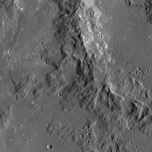 File:PIA20404-Ceres-DwarfPlanet-Dawn-4thMapOrbit-LAMO-image49-20160125.jpg