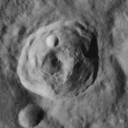 Römer crater 4073 h3.jpg