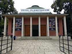 Zeiss-Planetarium-jena.jpg
