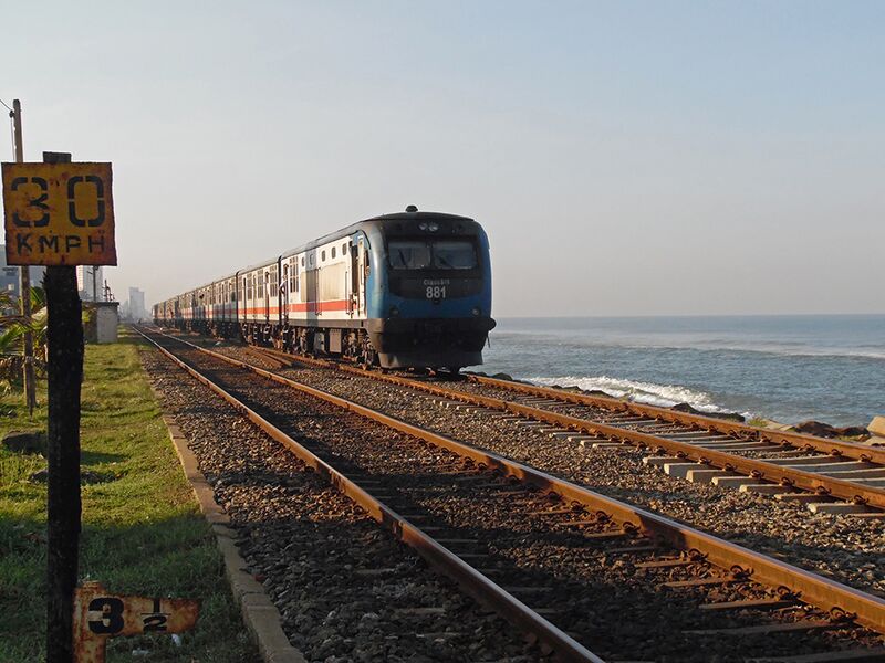 File:Train track on the beach in Colombo (16779050855).jpg