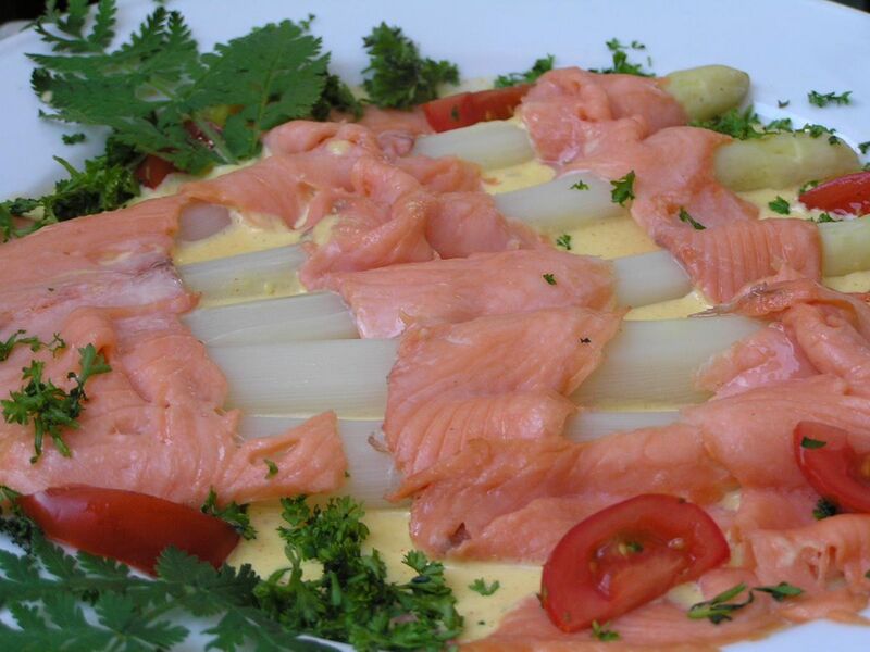 File:Asparagus with salmon.jpg