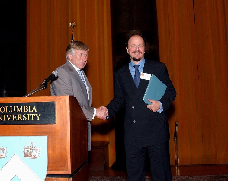 File:Lee C. Bollinger awarding the 2003 Pulitzer Prize to Jeffrey Eugenides.jpg