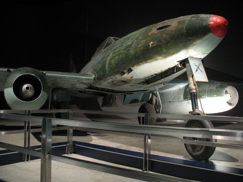 File:Me 262A-2a AirMin 81 Werknummer 500200.jpg