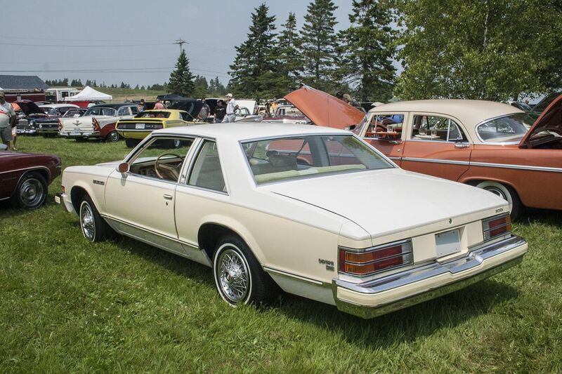 File:1979 Buick LeSabre Coupe Rear.jpg