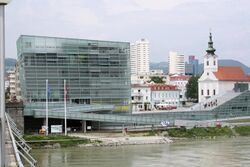 Linz-Ars-Electronica-Center.JPG