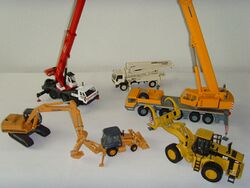 Model construction vehicles 1 50 scale.jpg