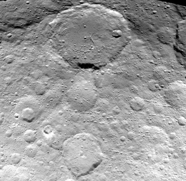 File:PIA19065-Ceres-DwarfPlanet-Dawn-OpNav9-image1-20150523.jpg