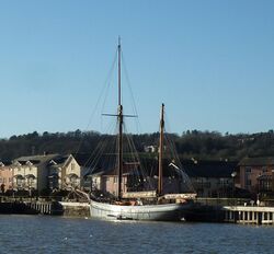 Irene alongside Pooles Wharf, Bristol, January 2014.jpg