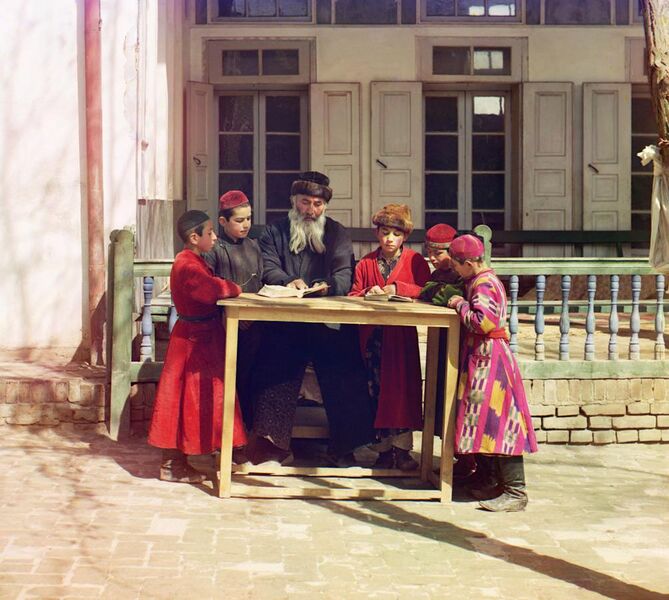 File:Jewish Children with their Teacher in Samarkand.jpg