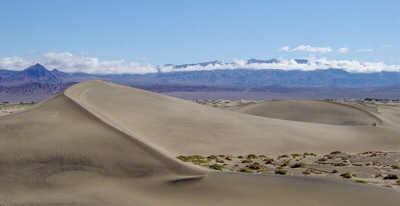 File:Mesquite Sand Dunes.JPG