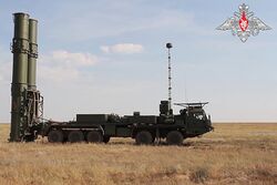 С-500 российский зенитный ракетный комплекс.jpg