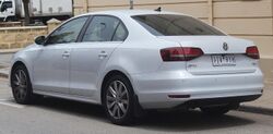 2016 Volkswagen Jetta (1B MY17) 118TSI Comfortline sedan (2018-11-02) 02.jpg