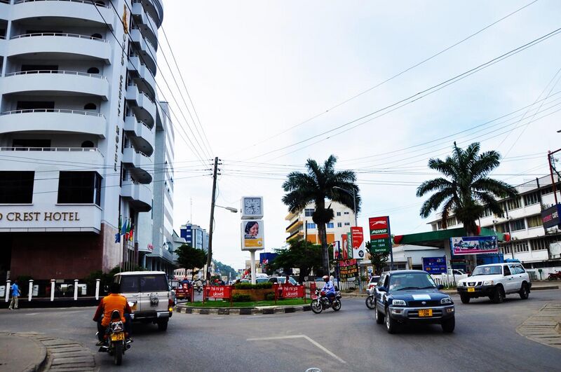 File:A street sight of Mwanza downtown.JPG