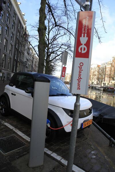 File:Amsterdam charging station.jpg