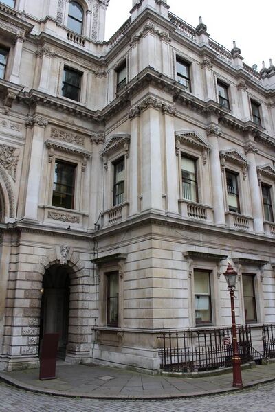 File:Exterior of The Linnean Society of London.JPG
