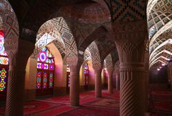 Nasir ol Molk Mosque, Shiraz.jpg