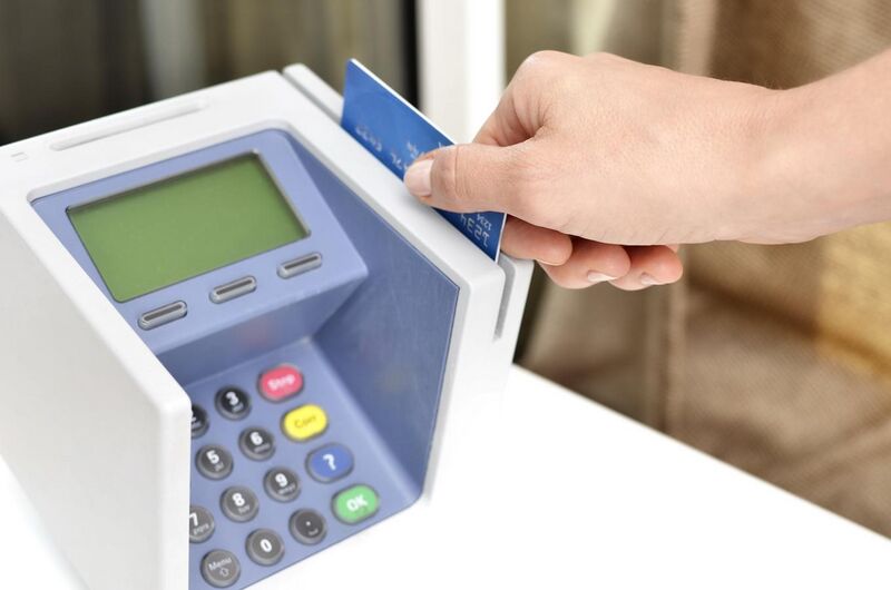 File:Paying with a Credit Card (28886645201).jpg