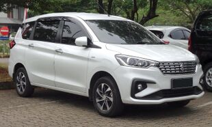 2019 Suzuki Ertiga GX (Indonesia) front view.jpg