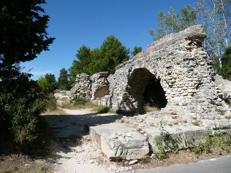 File:Barbegal aqueduct 01.jpg