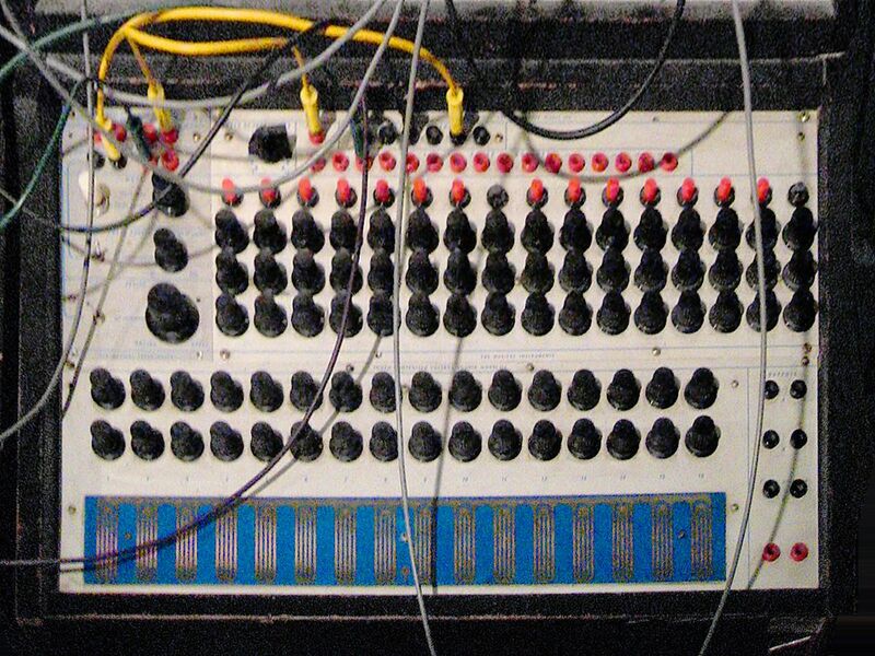 File:Buchla 147 Sequential Voltage Source module (16-step x 3-layers), 114 10-Touch-Controlled Voltage Sources module (capacitive keyboard) - Buchla 100 at NYU (left).jpg