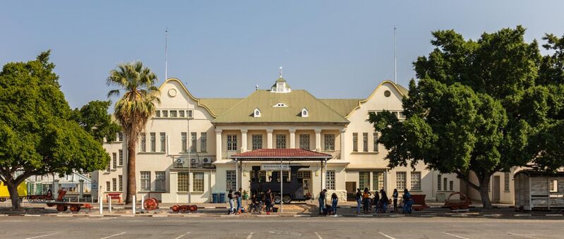 File:Estación de ferrocarril, Windhoek, Namibia, 2018-08-04, DD 13.jpg