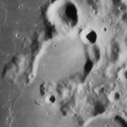 Loewy crater 4137 h1.jpg