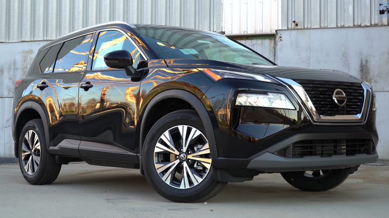 File:2021 Nissan Rogue SV (United States) front view 03.png