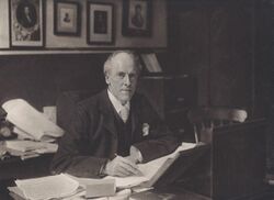 Karl Pearson, 1910.jpg
