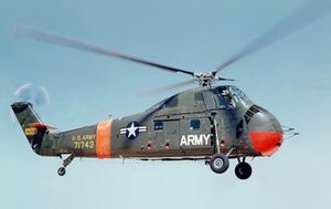 Sikorsky S-58 landing (cropped).jpg