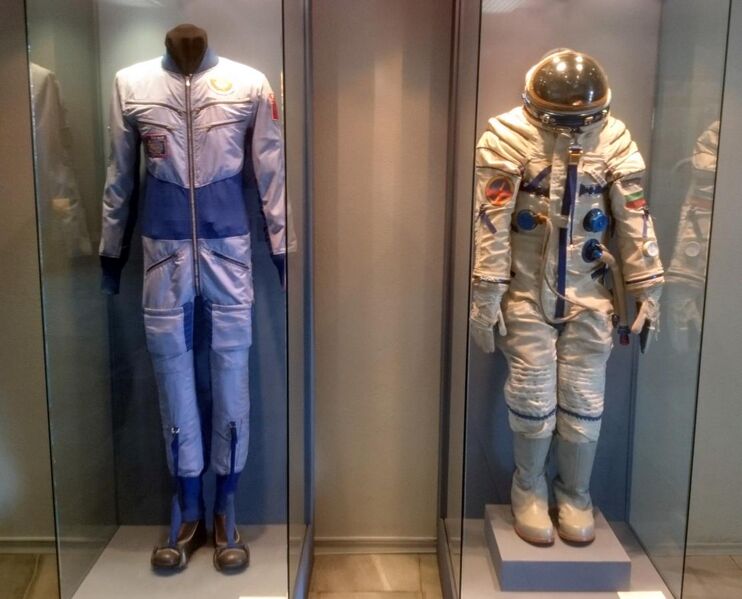 File:Soyuz 33 space and work suits.jpg