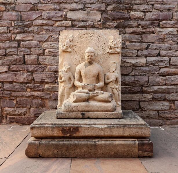 File:Buddha Statue, Sanchi 01.jpg