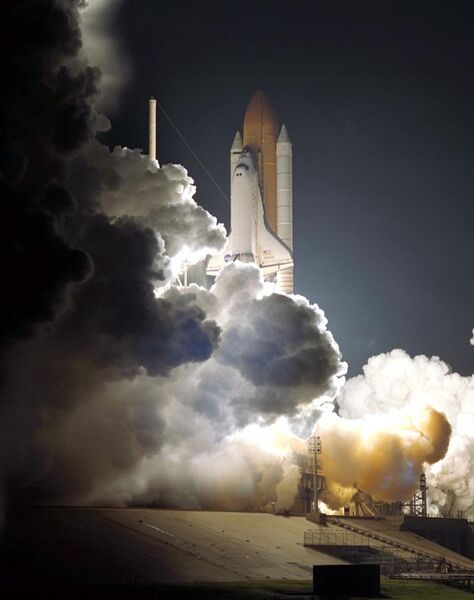 File:STS-104 launch.jpg